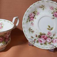 Royal Albert tazza mese Giugno/June