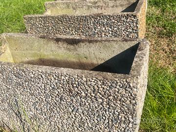 Vasi in sasso lavato