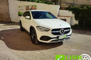 MERCEDES-BENZ GLA 200 d Automatic Sport