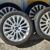 Gomme auto