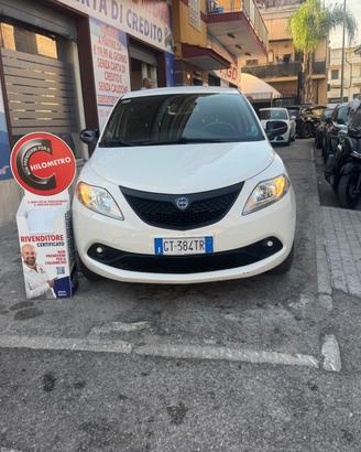 Lancia Ypsilon 0.9 TwinAir 85 CV 5 porte Metano Ec