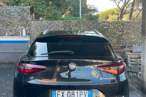 Stelvio 210cv