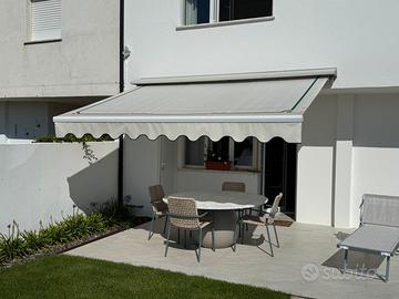 Tenda da sole motorizzata