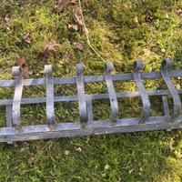 Fioriere a muro in ferro battuto