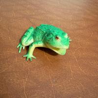 Giocattolo action figure Rana