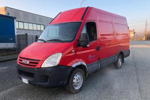 IVECO DAILY 35S12 / L2-H2