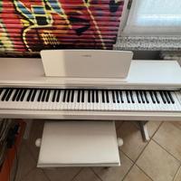 Pianoforte digitale Yamaha Arius YDP-145 white