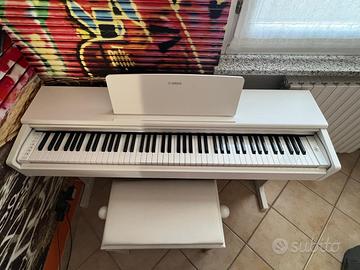 Pianoforte digitale Yamaha Arius YDP-145 white