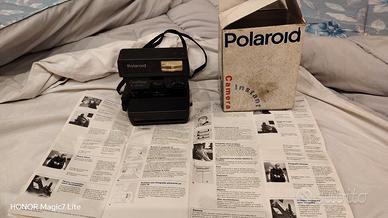 Polaroid 600 Instant Camera