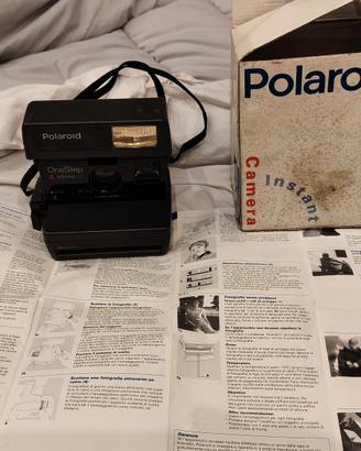 Polaroid 600 Instant Camera