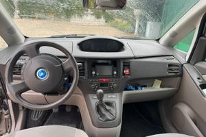 Splendida Fiat idea 1.4 benzina