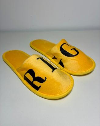 Pantofole RIGGS, colore giallo, cm 28, NUOVE