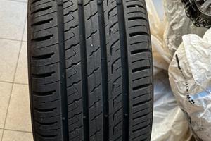 Pneumatici estivi BARUM BRAVURIS 5HM 215/50R1896W