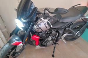 Triumph Trident 660