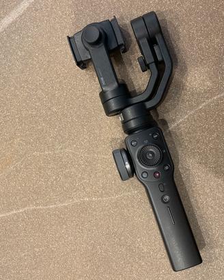 Zhiyun smooth 4