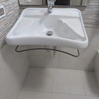 wc e lavandino disabili 