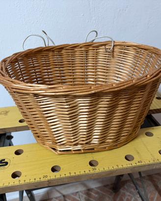 Cestino per bici in vimini