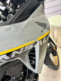 Carena destra originale Honda Transalp XL750 2025