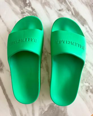 Ciabatte sandali verde BALENCIAGA Chunky T. 40