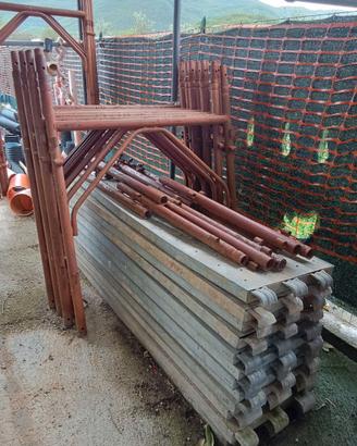 MATERIALE EDILE CARPENTERIA PONTEGGIO