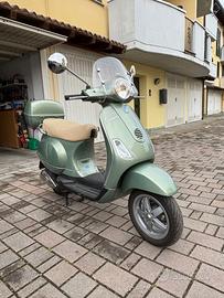 Vespa lx 150