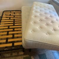 Strutture letto con materassi