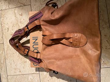 Borsa in pelle color cuoio chiaro con tracolla