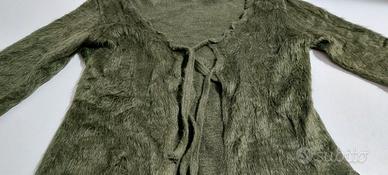 Maglione aperto verde oliva peloso