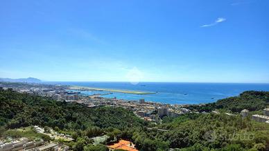 5 LOCALI A GENOVA