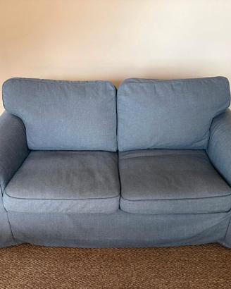 Divano 2 posti IKEA EKTORP grigia in buono stato
