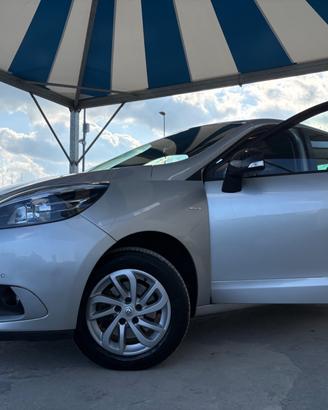 Renault Scenic Scénic XMod dCi 110 CV Start&Stop E