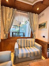 Salotto con 2 divani 2 posti e 3 poltroncinr