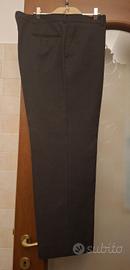 Pantalone uomo colore grigio 