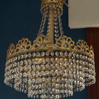 Lampadario a sei luci con pendenti in cristallo