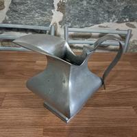 Caraffa in peltro