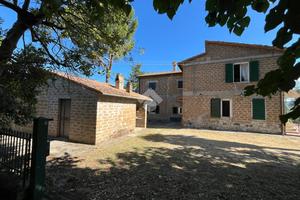 CASA INDIPENDENTE A ORVIETO