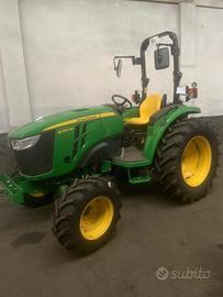 Trattore nuovo marca JOHN DEERE modello 4052M 4WD