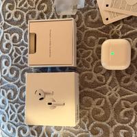 Airpods 4 con cancellazione suoni