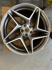 Cerchio grigio titanio ORIGINALE FERRARI F8