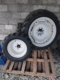 Gomme e cerchi per trattore