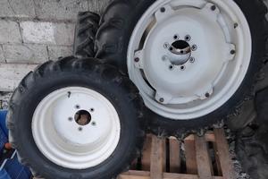 Gomme e cerchi per trattore