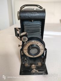 antica macchina fotografica Kodak Six 20 