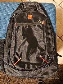 zainetto nuovo mai usato