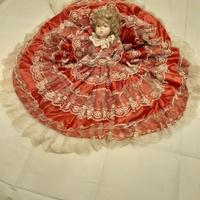 Bambola di porcellana