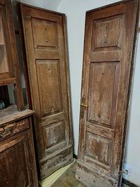 Portoni in noce massiccio 