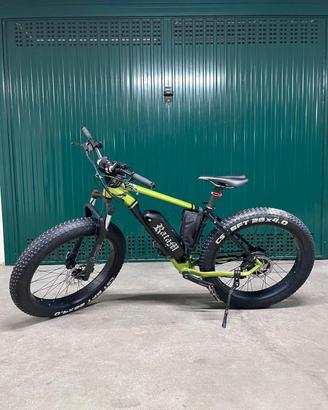 bici elettrica montambaic ammortizzata