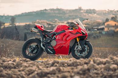 Panigale v4s