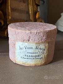 Scatola in patina antica rosa