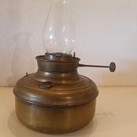 Lampada a olio vintage
