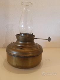 Lampada a olio vintage